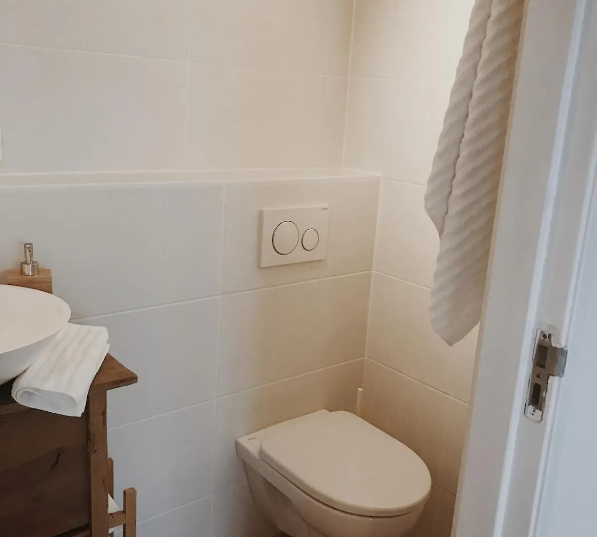Chalet Unique Tiny House Close To Ams Airport With Hottub Rijsenhout